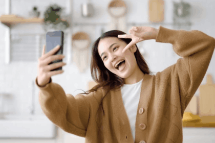 Dampak Kencan Online Wanita