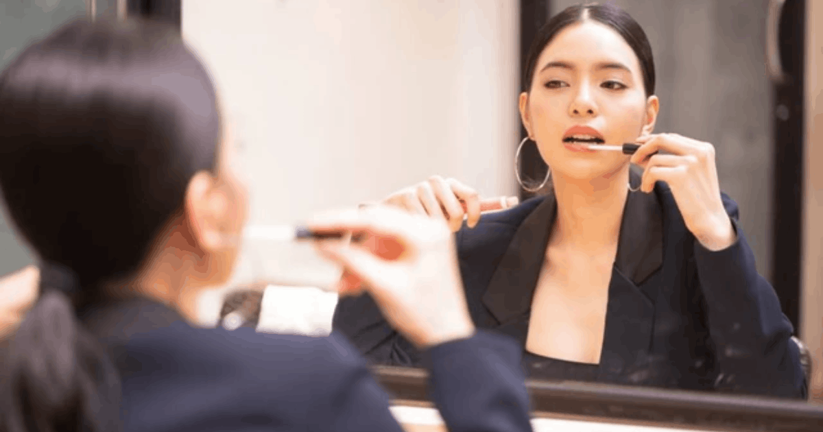 Lipstik Makeup Perempuan Indonesia