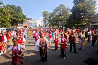 Lengger Bicara 2026 di Banyumas: Sekitar 5 Ribu Penari Bakal Memeriahkan Lenggeran Bareng 10 lengger bicara - ilustrasi berita Lengger Bicara 2026 di Banyumas: Sekitar 5 Ribu Penari Bakal Memeriahkan Lenggeran…
