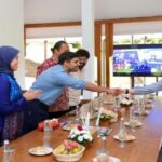 Pemkab Banyuwangi Luncurkan Oasis Wangi, Layanan Konsultasi Kesehatan Daring 24 Jam Nonstop 9 oasis wangi - ilustrasi berita Pemkab Banyuwangi Luncurkan Oasis Wangi, Layanan Konsultasi Kesehatan Daring 24 Jam…