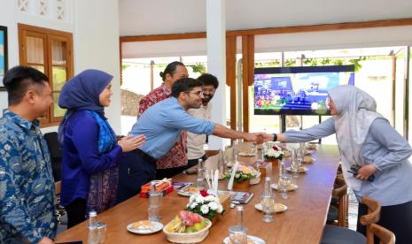 oasis wangi - ilustrasi berita Pemkab Banyuwangi Luncurkan Oasis Wangi, Layanan Konsultasi Kesehatan Daring 24 Jam…