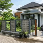 7 Ide Kombinasi Pagar Roster dan Kaca untuk Rumah Modern, Maksimalkan Sirkulasi Udara 10 pagar roster - ilustrasi berita 7 Ide Kombinasi Pagar Roster dan Kaca untuk Rumah Modern, Maksimalkan Sirkulasi Udara