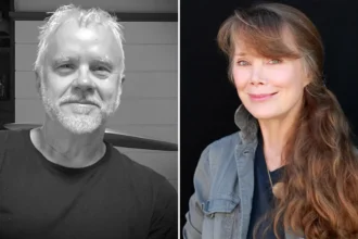 the catch - ilustrasi berita Tim Robbins dan Sissy Spacek Bergabung dengan Emma Stone di Rom-Com The Catch
