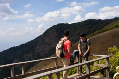 Wisata Tasikmalaya: 10 Tempat Wisata di Tasikmalaya untuk Liburan Santai 100 wisata tasikmalaya - ilustrasi berita Wisata Tasikmalaya: 10 Tempat Wisata di Tasikmalaya untuk Liburan Santai