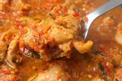 Ayam Kukus Cabe Daun Jeruk: Pilihan Olahan Ayam Lebih Sehat Tanpa Mengurangi Cita Rasa 76 ayam kukus cabe - ilustrasi berita Ayam Kukus Cabe Daun Jeruk: Pilihan Olahan Ayam Lebih Sehat Tanpa Mengurangi Cita…