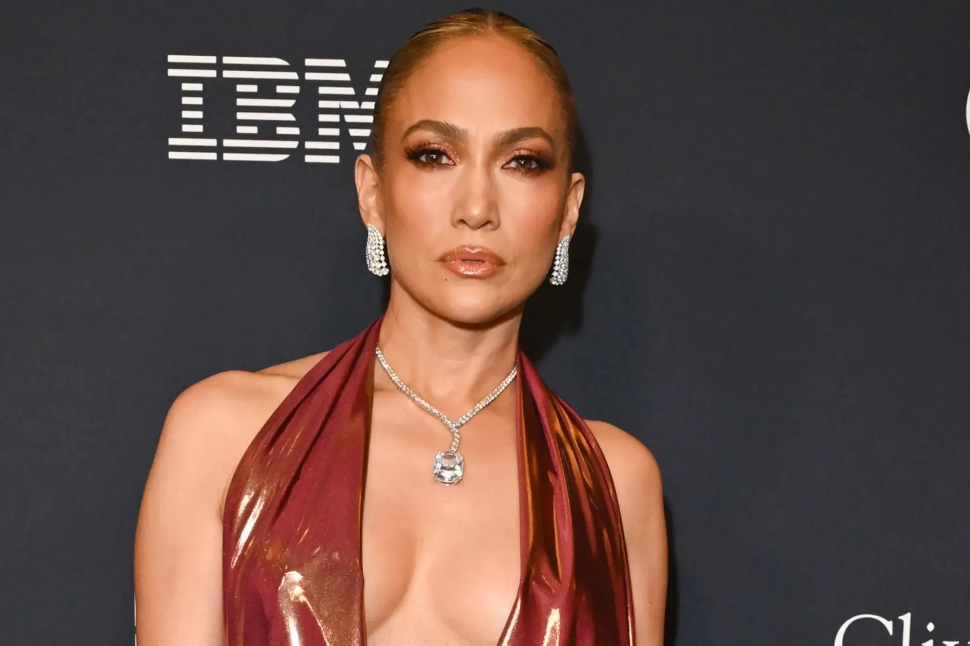 diddy combs Ojani Noa: Saya Hadapi Diddy Combs dan Mengancam Setelah… diddy combs - ilustrasi berita Ojani Noa: Saya Hadapi Diddy Combs dan Mengancam Setelah Perselingkuhan dengan J-Lo