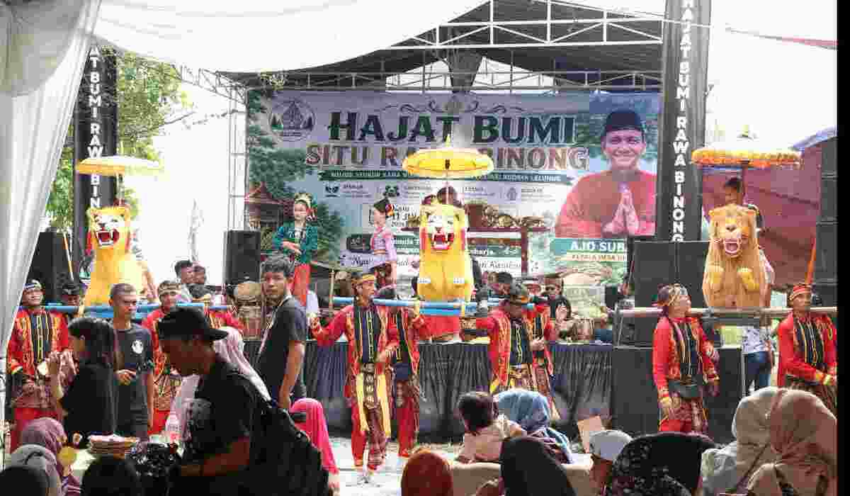 hajat bumi Tradisi Hajat Bumi Situ Rawabinong Lestarikan Budaya dan Semangat… hajat bumi - ilustrasi berita Tradisi Hajat Bumi Situ Rawabinong Lestarikan Budaya dan Semangat Gotong Royong Warga…