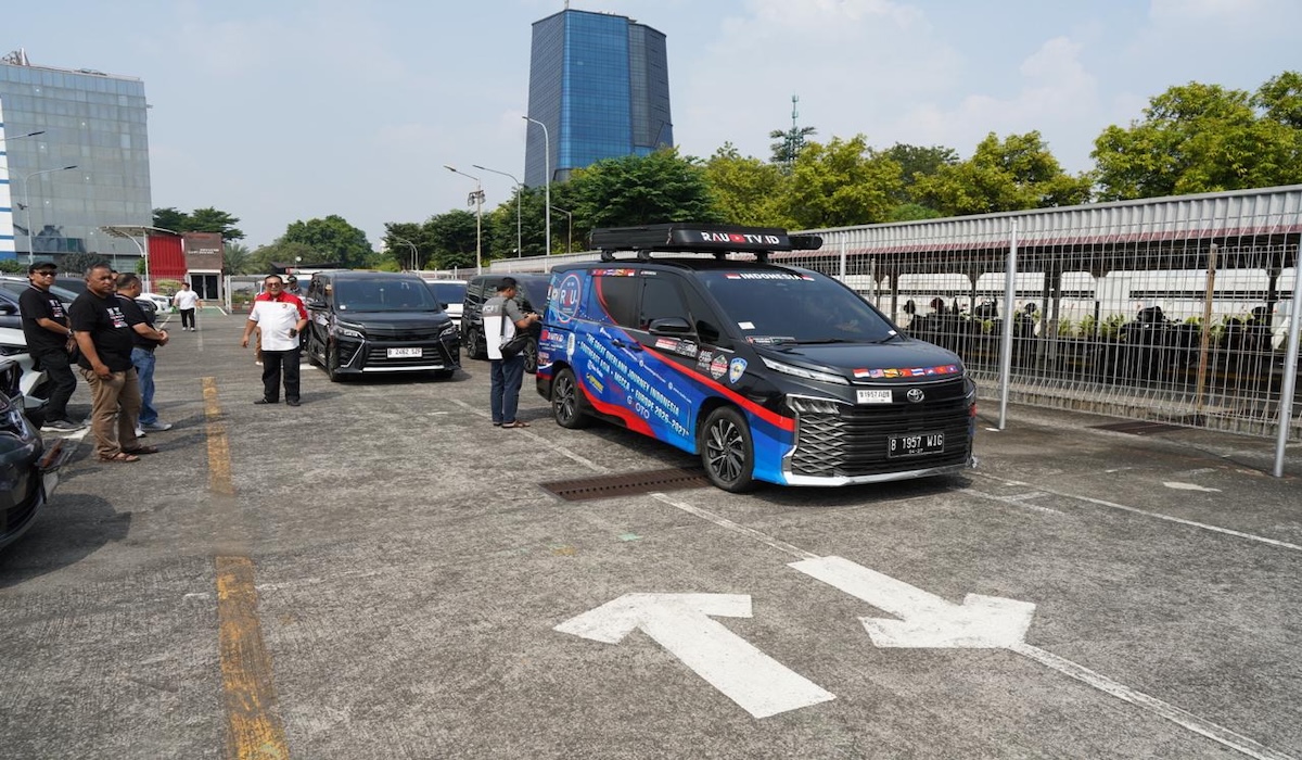 lansia jelajah benua Tak Takluk Usia: Lansia Jelajah Benua dengan Toyota Voxy… lansia jelajah benua - ilustrasi berita Tak Takluk Usia: Lansia Jelajah Benua dengan Toyota Voxy dalam Ekspedisi 10…