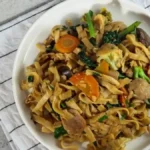 5 Rekomendasi Mie Tiaw Singkawang yang Legendaris dan Terenak 2026 9 mie tiaw singkawang - ilustrasi berita 5 Rekomendasi Mie Tiaw Singkawang yang Legendaris dan Terenak 2026