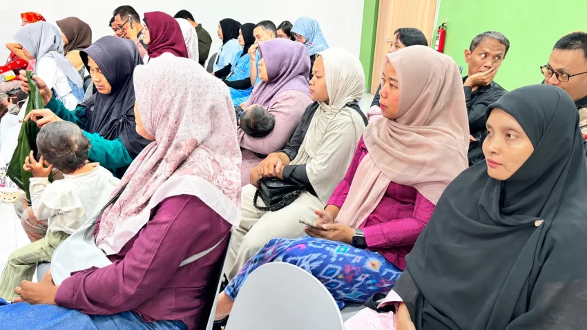 operasi bibir sumbing Dinkes Apresiasi Operasi Bibir Sumbing Gratis oleh MNC… operasi bibir sumbing - ilustrasi berita Dinkes Apresiasi Operasi Bibir Sumbing Gratis oleh MNC Peduli dan RS Azra Bogor