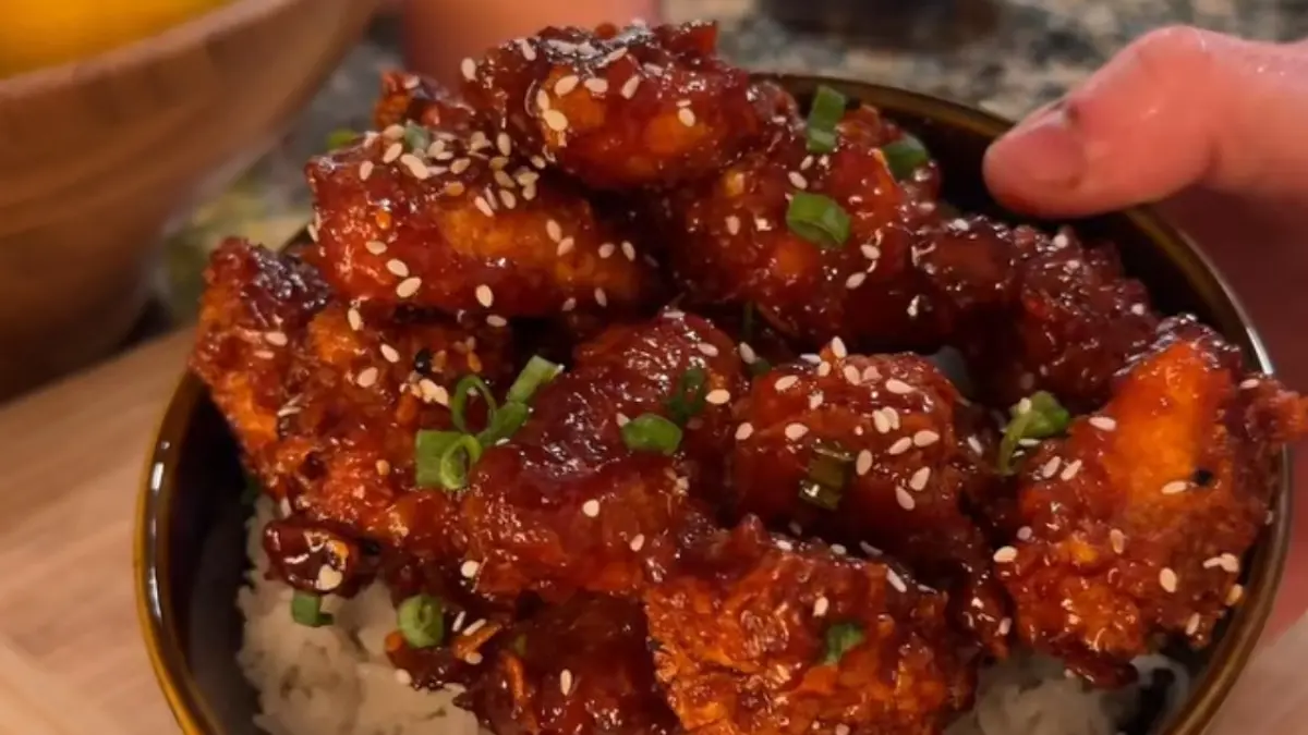 popcorn chicken air fryer Resep Popcorn Chicken Air Fryer: Ayam Crispy Pedas… popcorn chicken air fryer - ilustrasi berita Resep Popcorn Chicken Air Fryer: Ayam Crispy Pedas Manis Berlapis…