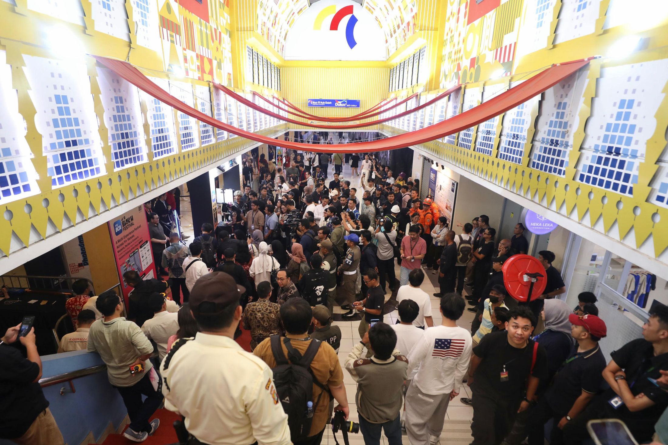 jakarta sneaker day Jakarta Sneaker Day 2026: Bukti Kebangkitan dan Penguatan… jakarta sneaker day - ilustrasi berita Jakarta Sneaker Day 2026: Bukti Kebangkitan dan Penguatan Ekonomi Kreatif Blok M
