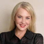 romy and michele - ilustrasi berita Wendi McLendon-Covey Lengkapi Pemain Sekuel Romy and Michele Produksi 20th