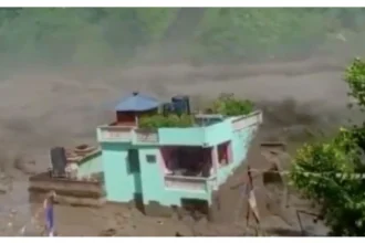 Bikin Takjub! Rumah di Nepal Tetap Berdiri Usai Diterjang Banjir Bandang di Bidur 13 rumah di nepal - ilustrasi berita Bikin Takjub! Rumah di Nepal Tetap Berdiri Usai Diterjang Banjir Bandang di Bidur