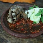 Sambel Cobek Wader Dipercaya Kuliner Legendaris Warisan Majapahit 9 sambel cobek wader - ilustrasi berita Sambel Cobek Wader Dipercaya Kuliner Legendaris Warisan Majapahit
