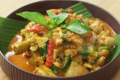 Cara Membuat Ayam Oseng Bumbu Pepes untuk Sajian Sehari-hari 9 ayam oseng bumbu - ilustrasi berita Cara Membuat Ayam Oseng Bumbu Pepes untuk Sajian Sehari-hari