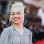 Phoebe Bridgers Raih Pujian untuk 'Primetime' dan Sumbangkan Lagu Baru di Kredit Akhir 9 phoebe bridgers - ilustrasi berita Phoebe Bridgers Raih Pujian untuk 'Primetime' dan Sumbangkan Lagu Baru di Kredit…