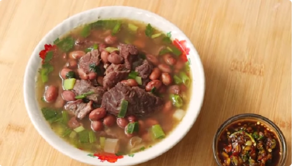 sup daging kacang merah Sup Daging Kacang Merah, Pilihan Sup Hangat untuk… sup daging kacang merah - ilustrasi berita Sup Daging Kacang Merah, Pilihan Sup Hangat untuk Musim Hujan